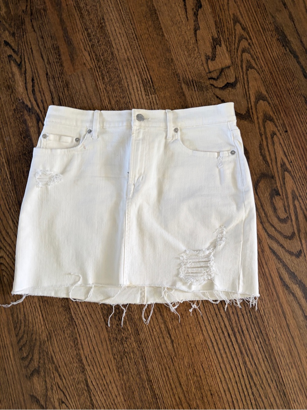 GAP White Distressed Denim Mini Skirt 28